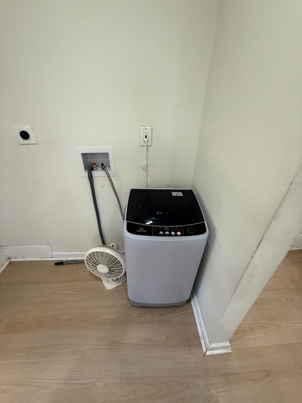 Building Photo - 3202 Bradwell Ave