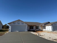 Building Photo - Patio Home in Hollister (4 Bedrooms withou...
