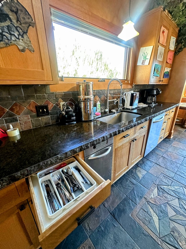 Building Photo - FURNISHED Short Term approved-Gorgeous 4 bed historic home in downtown GJ