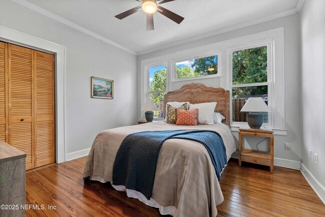 Building Photo - 4227 Woodmere St