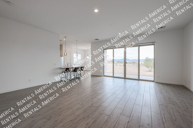 Building Photo - 16720 E Melanie Dr