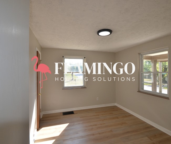 Building Photo - 3601 W Hillcrest Ave