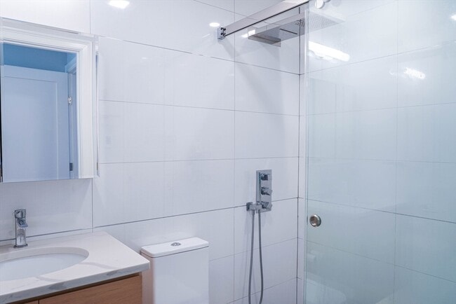 Building Photo - 135 Second St