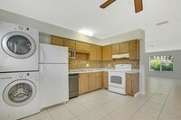 Building Photo - 1919 Doffer Ln