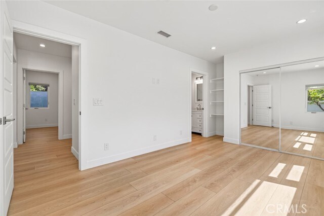 Building Photo - 641 E Grinnell Dr