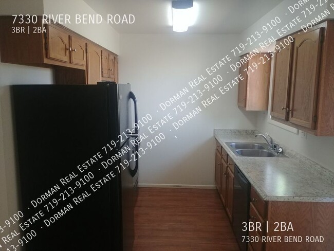 Building Photo - 7330 River Bend Rd