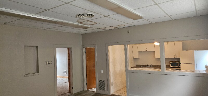 Building Photo - 64 Kenyon St