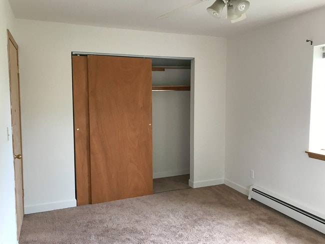 Building Photo - 2223 E Belleview Pl