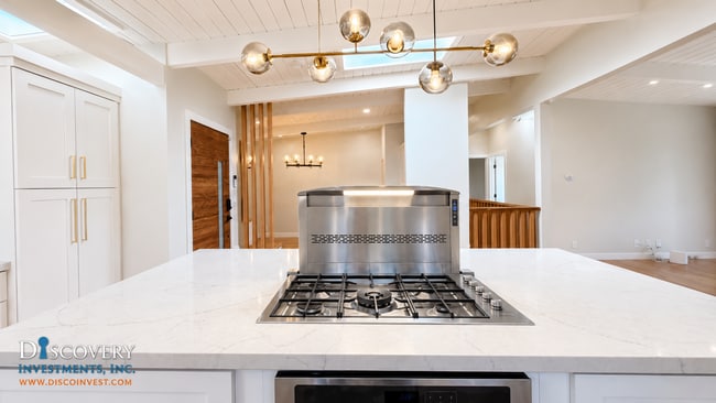 Building Photo - 6323 Girvin Dr