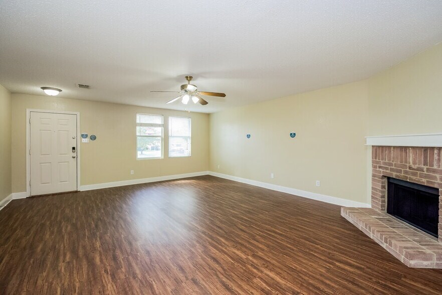 Building Photo - 648 Granite Ridge Dr