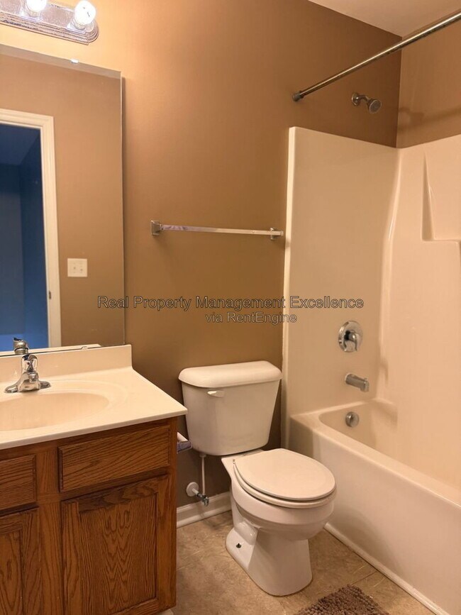 Building Photo - 3446 Ferdilah Ln