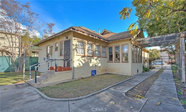Building Photo - 219 La France Ave