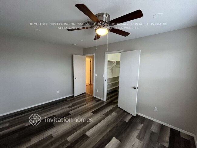 Building Photo - 11545 W Larkspur Rd