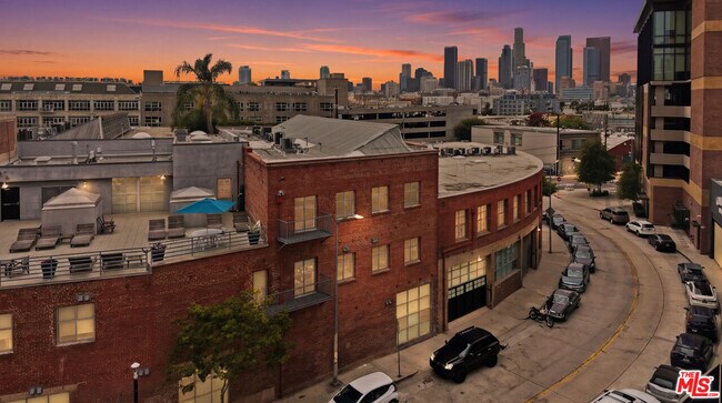 Building Photo - 500 Molino St