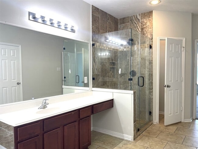 Building Photo - 6411 Virginia Fields Dr