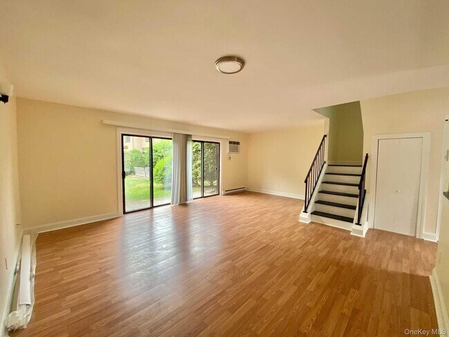 Building Photo - 59 Hudson Heights Dr