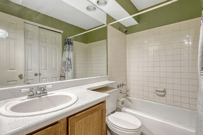 Building Photo - 12404 E Tennessee Cir