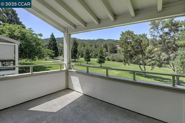Building Photo - 3377 Rossmoor Pkwy
