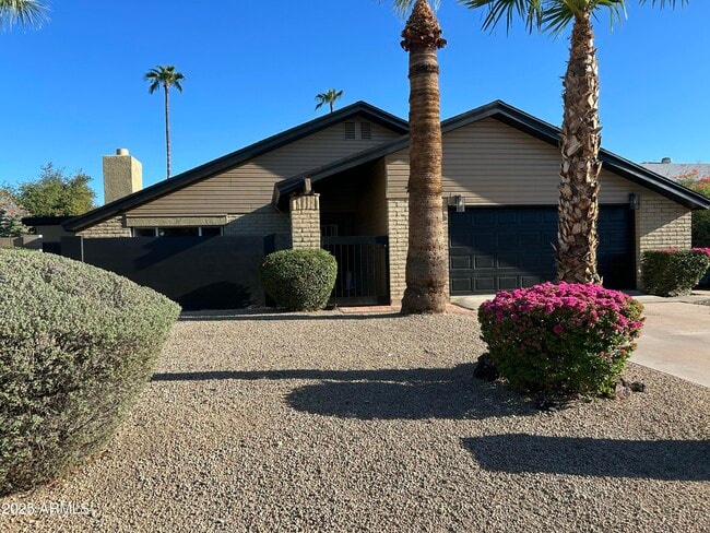 Building Photo - 2644 E Sylvia St