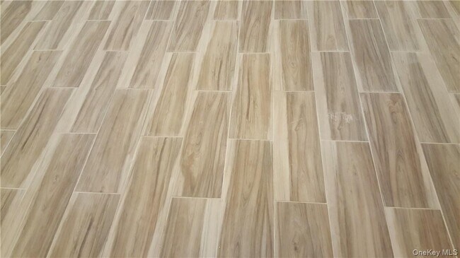 Building Photo - 14-16 Horton Ave