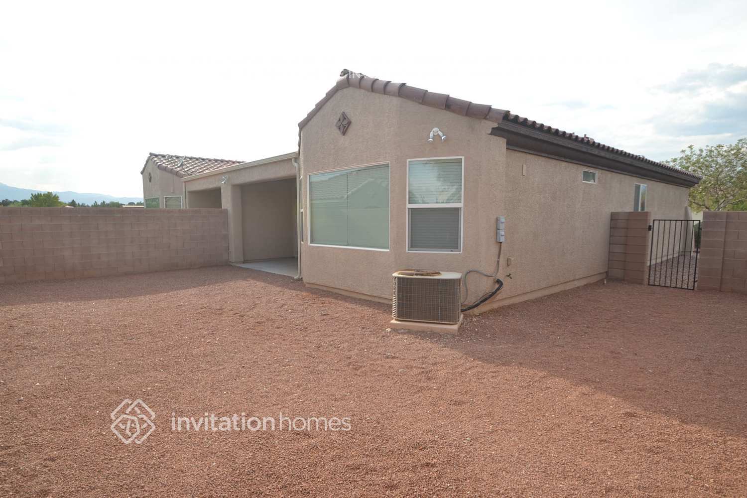 Building Photo - 7541 Key Royale Ct