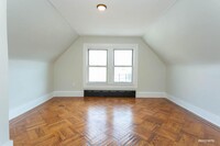 Building Photo - 2 bedroom in BROOKLYN NY 11230