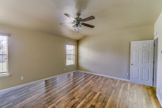 Building Photo - 22450 Highland Point Ln