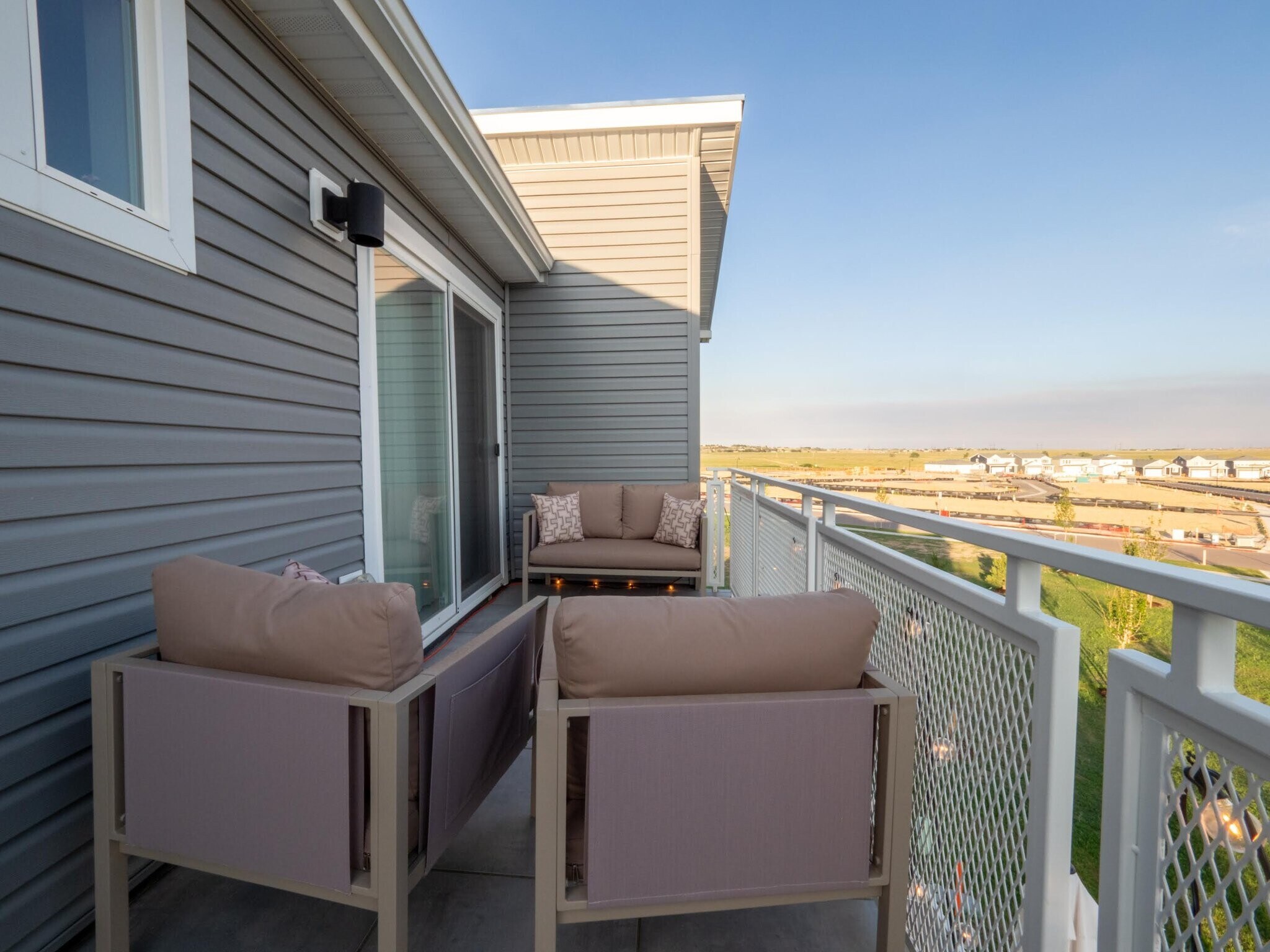 Building Photo - 9460 Oro City Loop