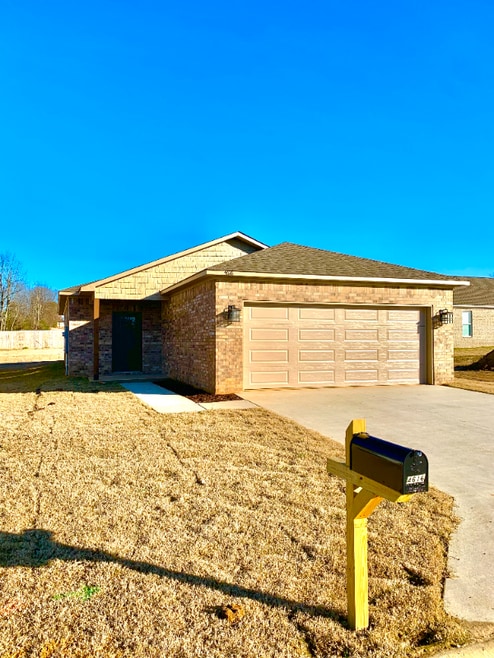 Building Photo - 4608 Wolf Run Trl