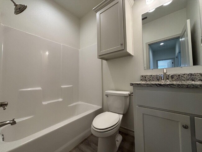 Building Photo - 2407 Quitman Ave