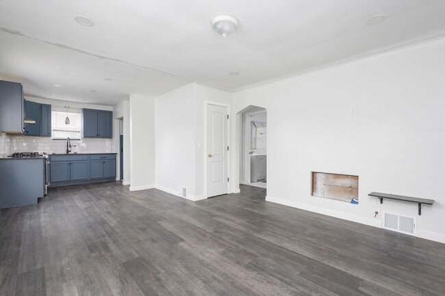 Building Photo - 12026 Wayburn St