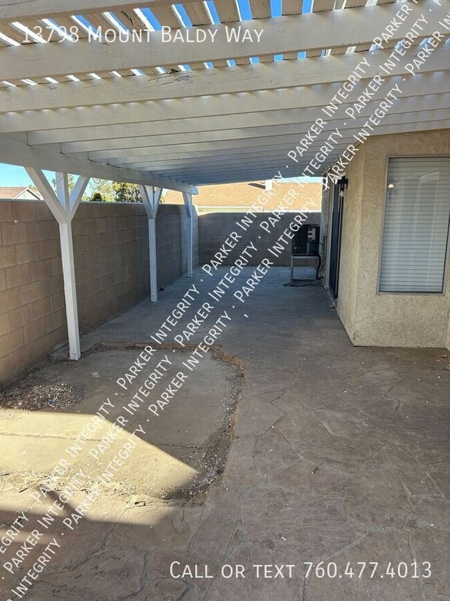 Building Photo - 13798 Mt Baldy Way