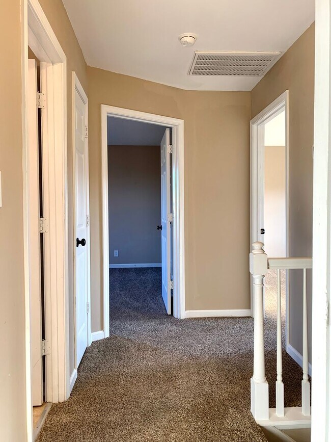 Building Photo - 1233 Cobblestone Ln