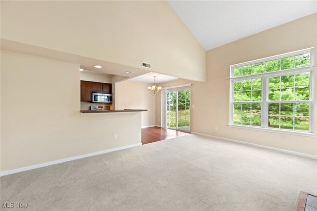 Building Photo - 37 Eastpointe Dr