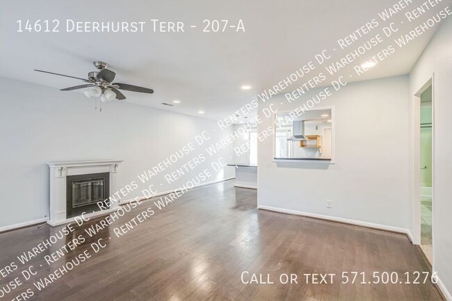 Building Photo - Stunning 3Bd/2Bth Cabot model TH with 2-ca...