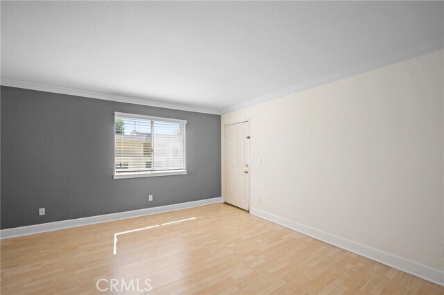 Building Photo - 7045 Woodley Ave