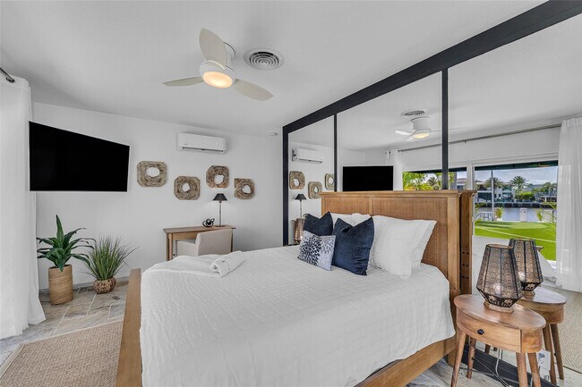 Building Photo - 3108 NE 42nd Ct