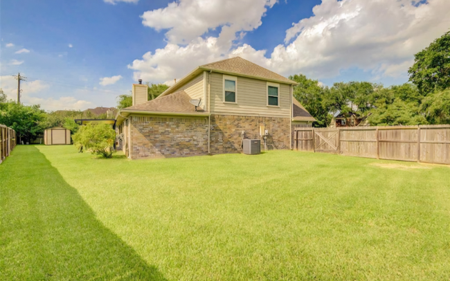 Building Photo - 3904 Ivywood Dr