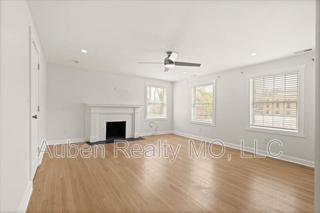 Building Photo - 4605 Harrison St