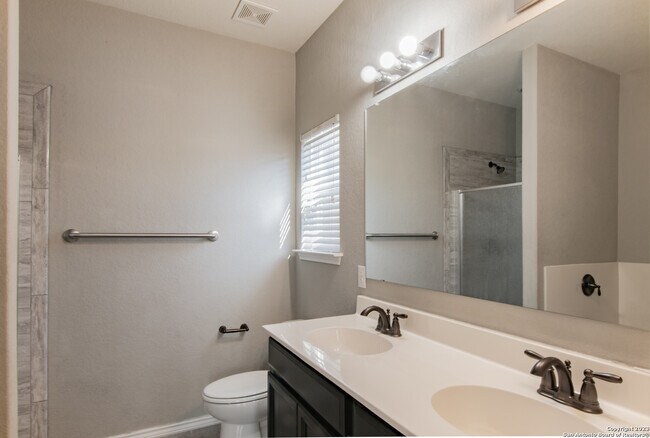 Building Photo - 10506 Castello Cyn