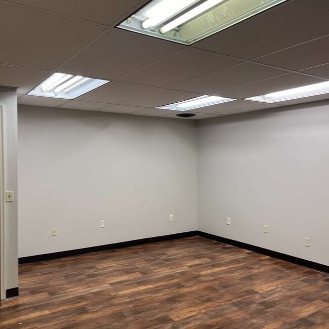 Building Photo - 316 N Mission St