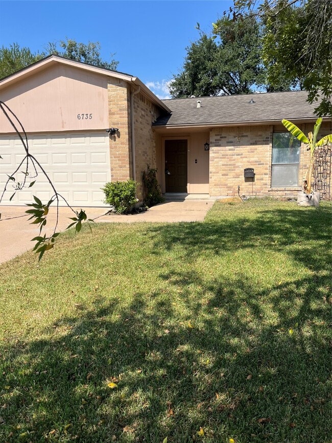 Building Photo - 6735 Blue Ridge Dr