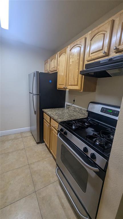 Building Photo - 2071 Dixie Belle Dr