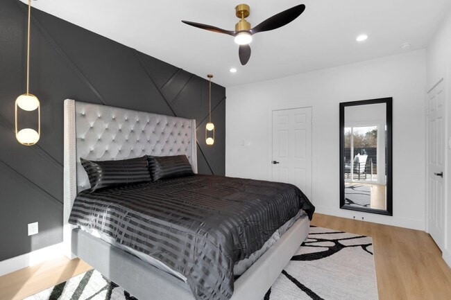 Building Photo - 6726 Dumble St