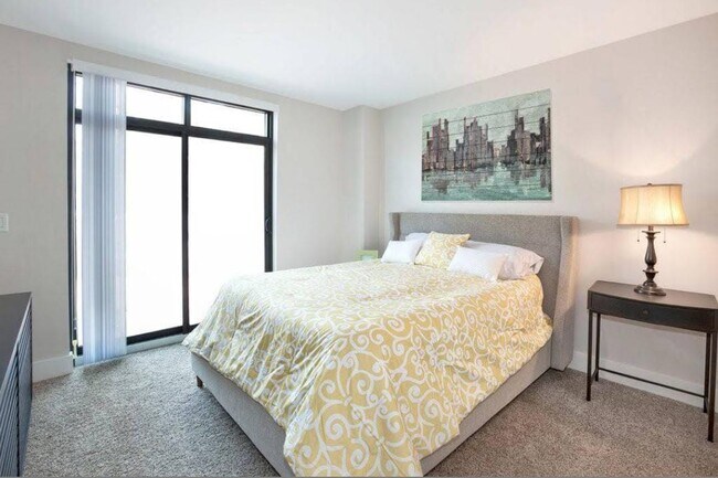 Building Photo - 1038 John F. Kennedy Blvd