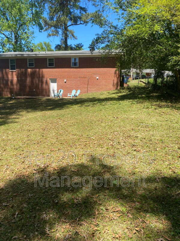 Building Photo - 4264 Yates Dr