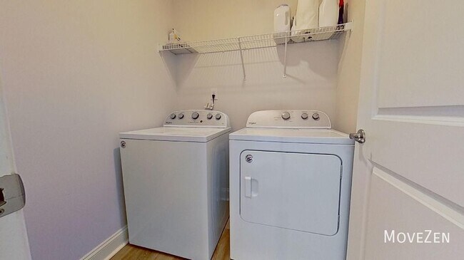 Building Photo - 10101 Belville Oaks Ln