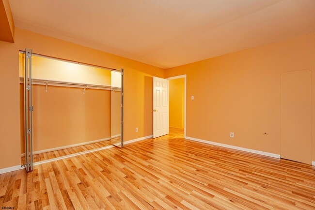 Building Photo - 254 Vail Ct