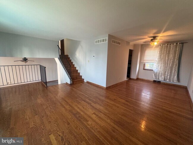 Building Photo - 172 Chapel Dr