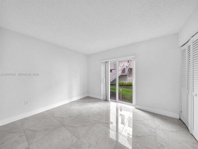 Building Photo - 670 NW 85th Pl